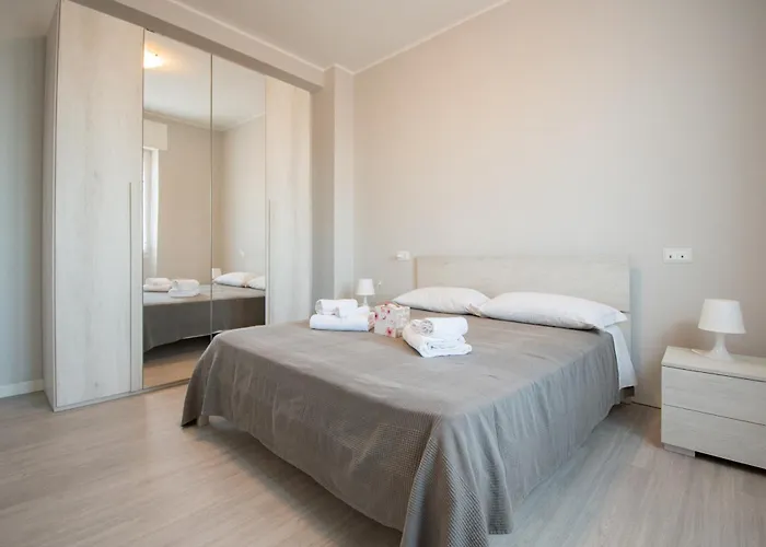 Trilocale Piazza Della Repubblica - F&l