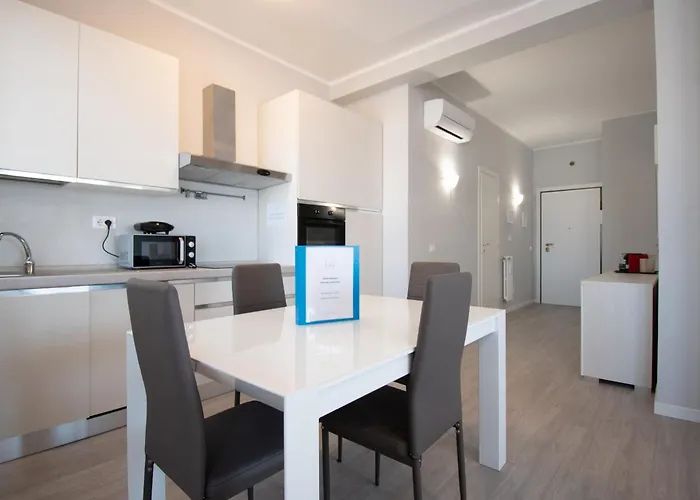 Trilocale Piazza Della Repubblica - F&l Brescia